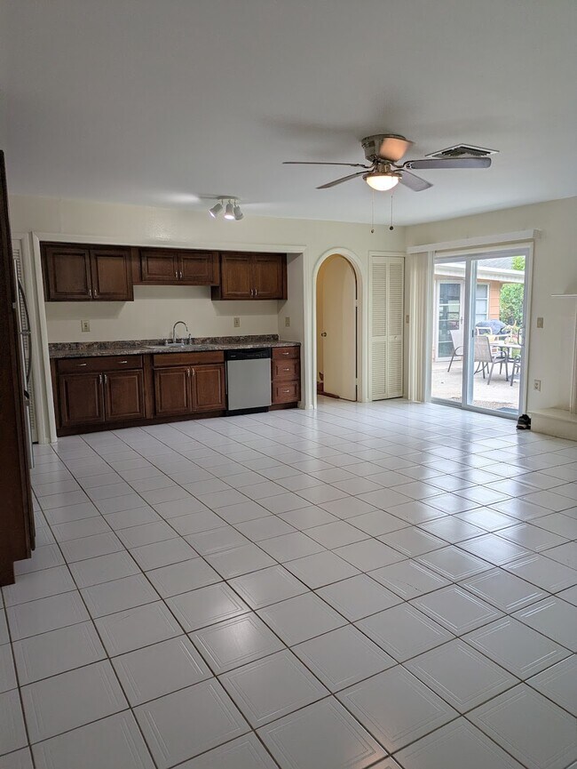 6485 Malaluka Rd unit 6485 Malaluka, North Port, FL 34287 - photo 7