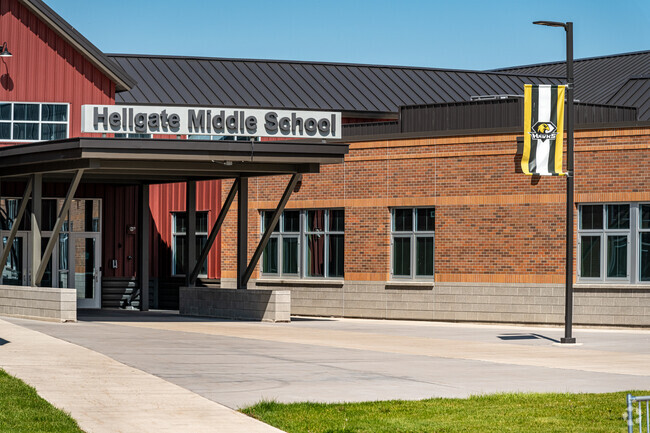 Hellgate Middle School encourages leadership and personal responsibility.