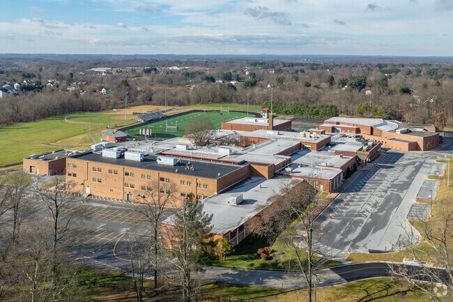 Glenelg High School is a public school serving students from grades 9-12.