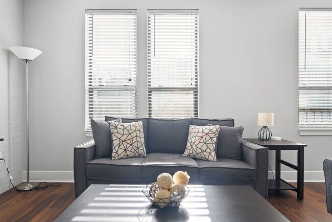 235 S Delaware St unit ID1364131P, Indianapolis, IN 46204 - photo 3