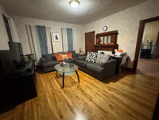 11 Pattison St Unit 2, Worcester, MA 01604