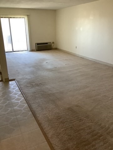 36 Cambridge Rd Unit 521, Woburn, MA 01801