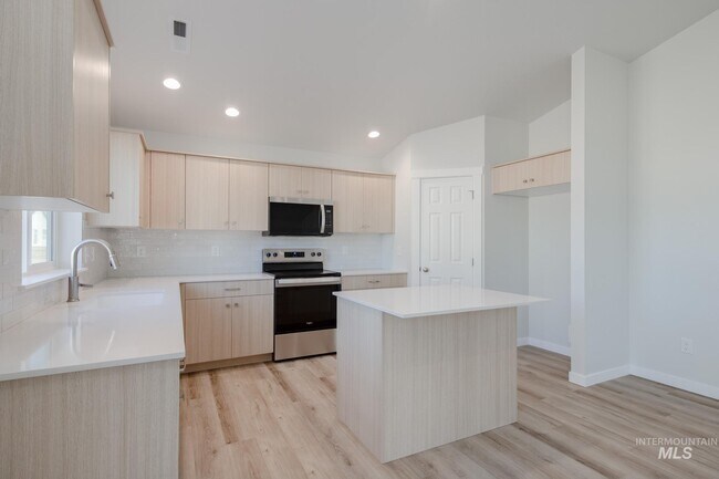 1085 Grass Pond Ave, Middleton, ID 83644 - photo 7