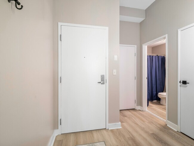 1211 W 9th St unit ID1061095P, Cleveland, OH 44113 - photo 6