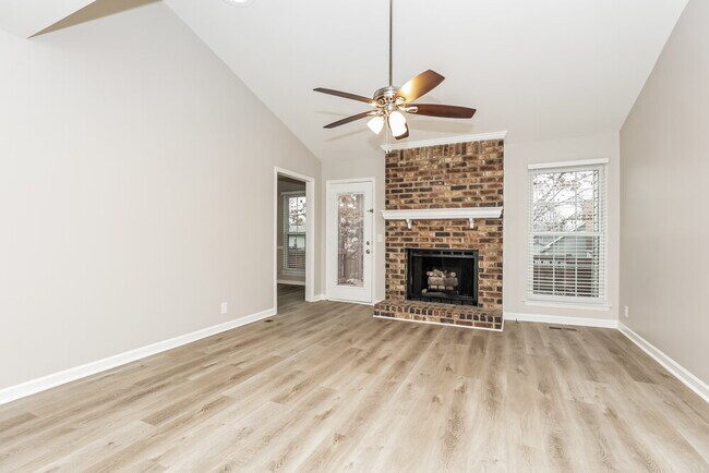 208 Legend Ct, Antioch, TN 37013 - photo 4