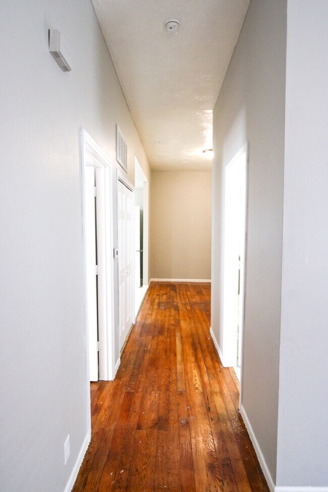 613 S Main Ave, Springfield, MO 65806 - photo 3