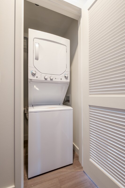 101 E Roosevelt Rd, Chicago, IL 60605 - photo 5