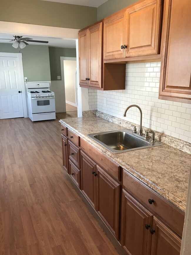 Eat In Kitchen