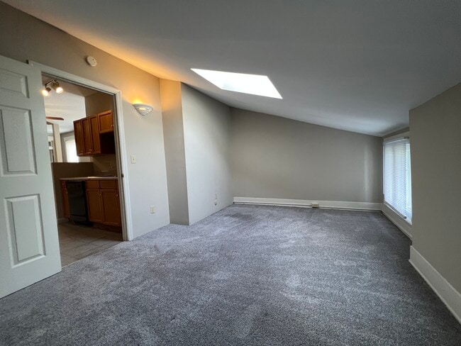 2349 Wheeler St unit 3, Cincinnati, OH 45219 - photo 7