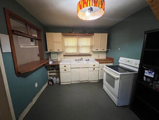 706 Violet St, West Columbia, SC 29169