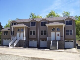 4103 Wood Hills Dr, Erie, PA 16510