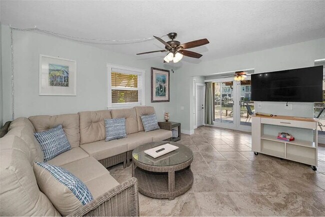 2685 St Joseph Dr unit A, Dunedin, FL 34698 - photo 2