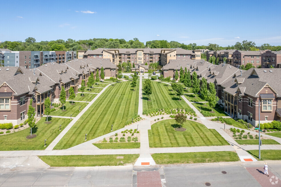 About Elmwood Tower, Omaha NE | HOAs, Reviews, Amenities - Homes.com