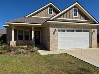 4472 Summerfield Dr, Tallahassee, FL 32303