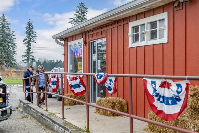 Freedom Township locals visit Stivers Restaurant for homestyle American meals.