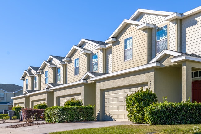 Medulla has continued the trend of building townhome communites with many amenities.