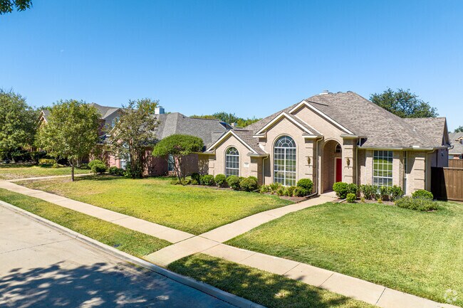 Spring Ridge offers a diverse range of houses, with spacious front lawns.