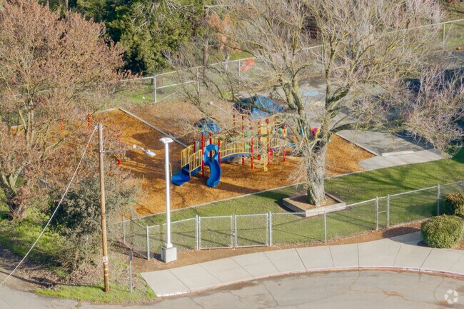 Niche gives Sierra Enterprise Elementary a C grade for academics.