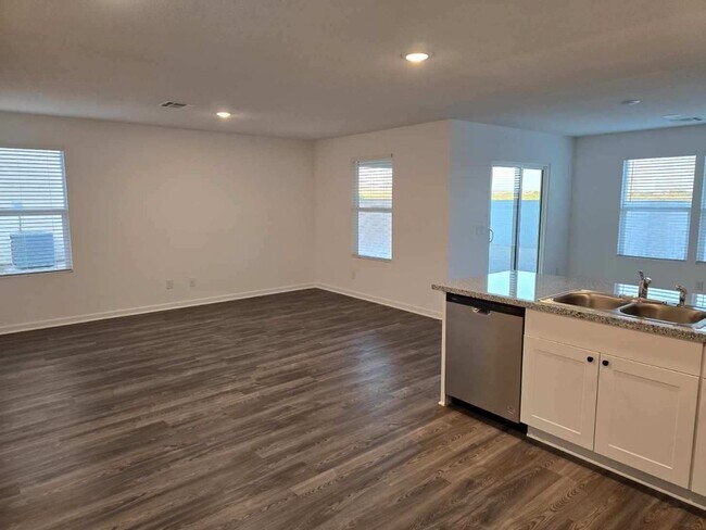 1780 E Desert Bloom Dr, Mohave Valley, AZ 86440 - photo 7