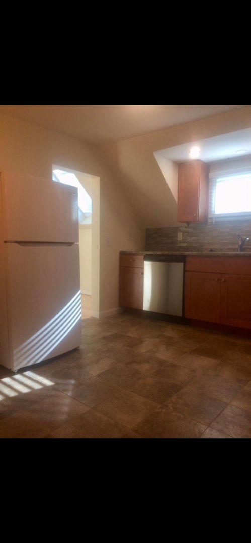 158 Main St unit . C, Winooski, VT 05404 - photo 2