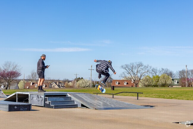 Veterans Memorial Park has a skate park La Vergne locals can practice flip tricks.