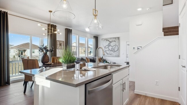 910 Logan Peak Way, Berthoud, CO 80513 - photo 5