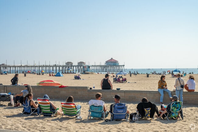 Cool down by the ocean at Huntington Beach.