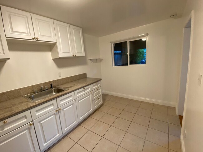 1348 N Spaulding Ave unit GUESTHOUSE, Los Angeles, CA 90046 - photo 4