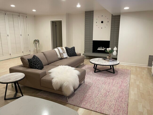 4240 Fulton Ave unit 108, Studio City, CA 91604 - photo 2
