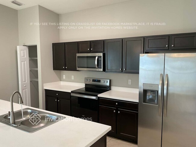 886 SW Del Rio Blvd, Port Saint Lucie, FL 34953 - photo 4