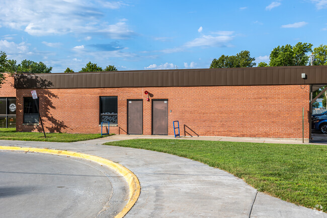 Ogden Elementary School has 134 students in grades PK, K-5.