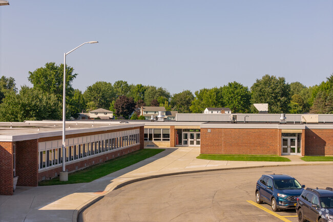 Clarence Center Elementary School teaches grades K to 5th.