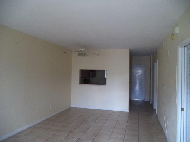 8331 Bernwood Cove Loop, Fort Myers, FL 33966 - photo 3