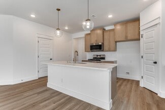 1703 Ferguson St, Pea Ridge, AR 72751