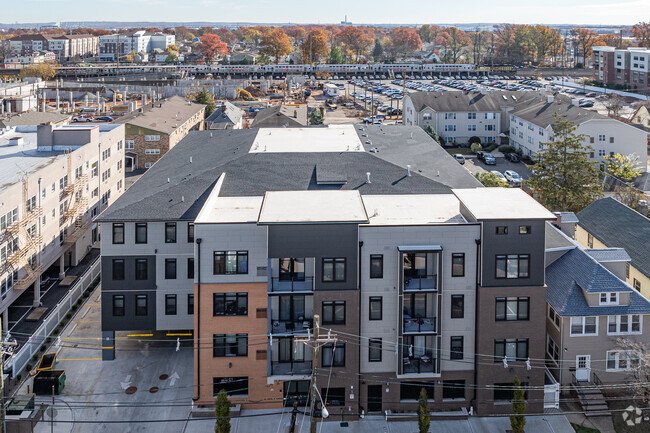 35 W Price St, Linden, NJ 07036 - photo 7