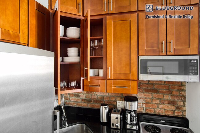 234 W 14th St unit FL3-ID887, New York, NY 10011 - photo 7