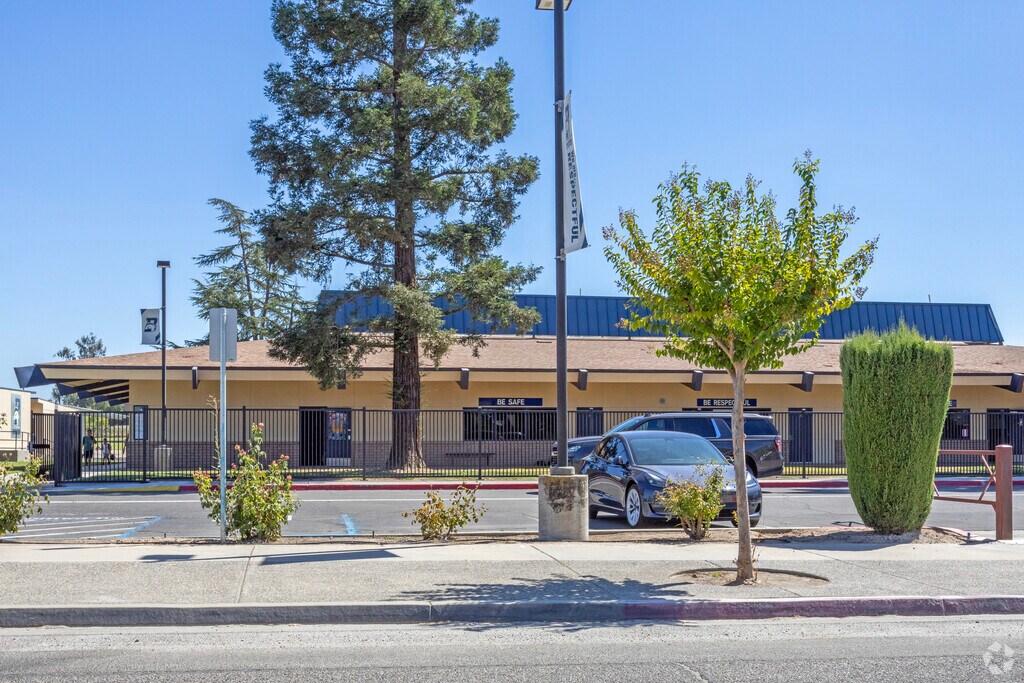 The campus of Berenda Elementary School in Madera.