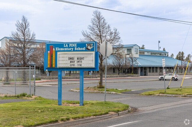 Younger students in La Pine attend La Pine Elementary School.