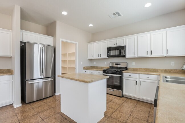 7439 W Maldonado Rd, Laveen, AZ 85339 - photo 6