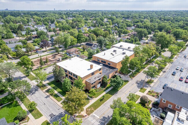 St Mary of Gostyn Catholic School has a student-to-teacher ratio of 18 to 1.
