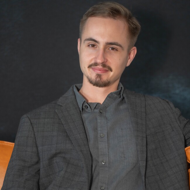 Agent Photo