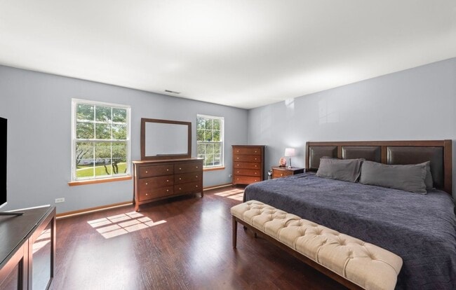 2024 Grayhawk Dr, Aurora, IL 60503 - photo 7