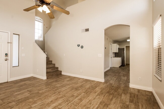 8802 E University Dr, Mesa, AZ 85207 - photo 6