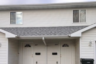 307 W 21st St, Cedar Falls, IA 50613