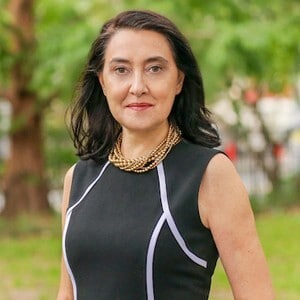 Loretta Lee