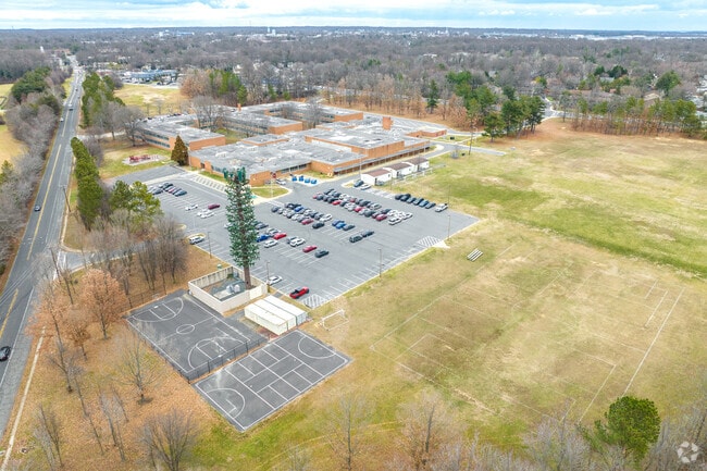 Annapolis Middle School in Annapolis helps students foster a love for knowledge.