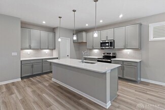 2619 Golden Leaf Dr, Beavercreek, OH 45431