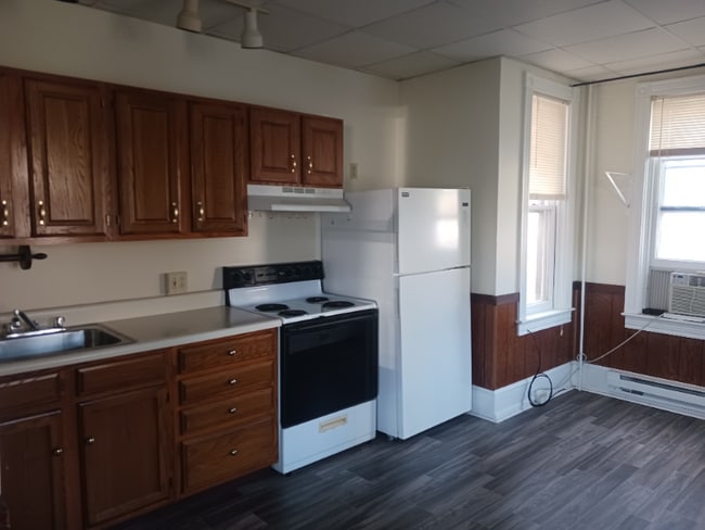 2558 Lititz Pike unit A, Lancaster, PA 17601 - photo 3