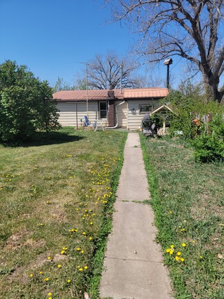 36 Railroad Ave, Sand Coulee, MT 59472