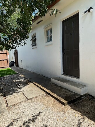 230 SW 51st Ave Unit 1, Coral Gables, FL 33134